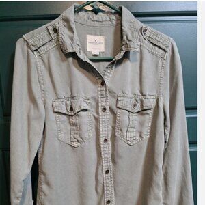 American Eagle Womens Boyfriend Fit Button Up Long Sleeve Shirt Size XS Green